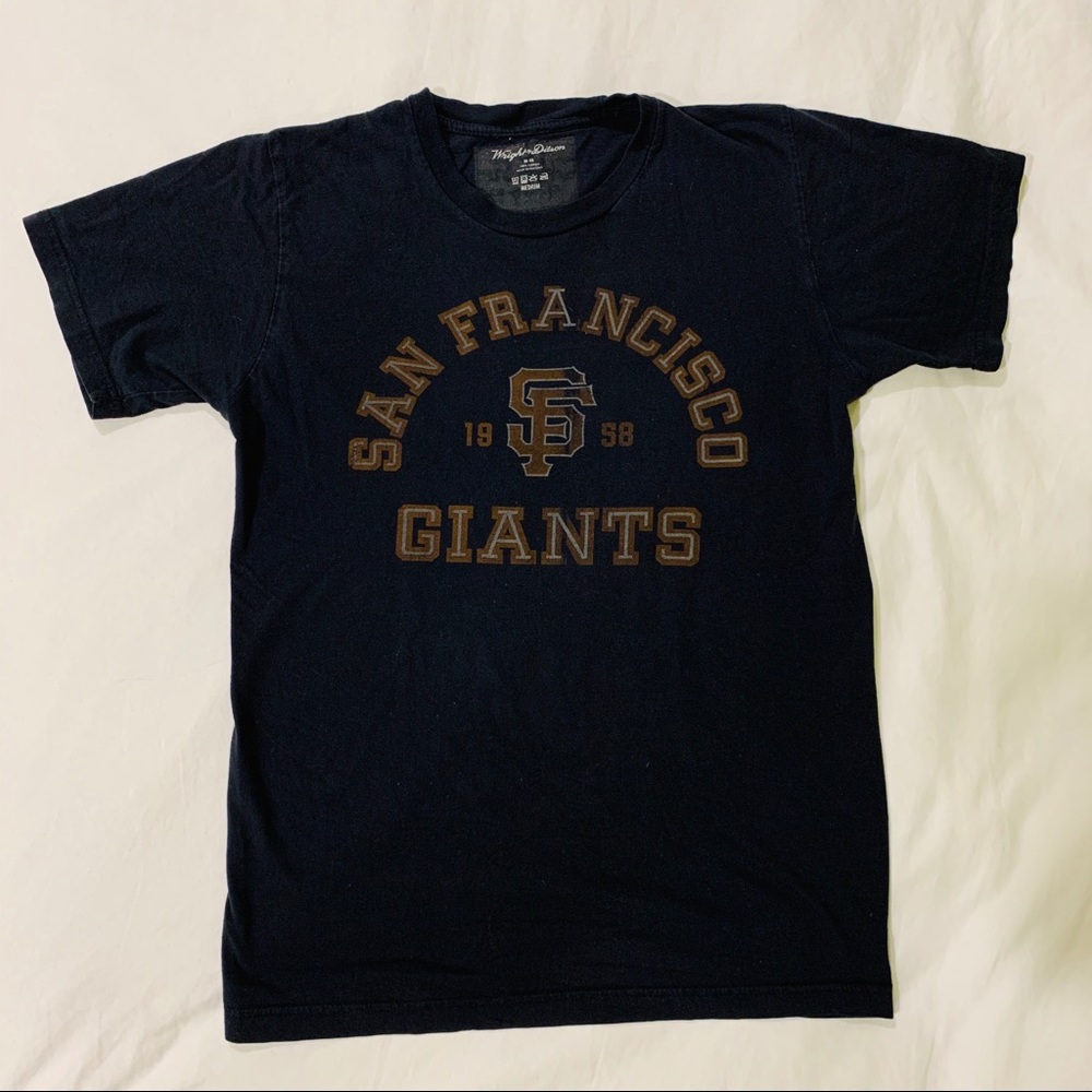 ✨SF GIANTS T SHIRT✨